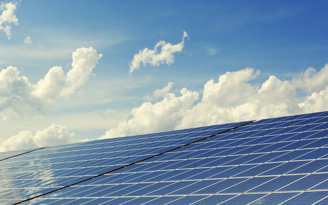 Los beneficios del mantenimiento de los paneles solares