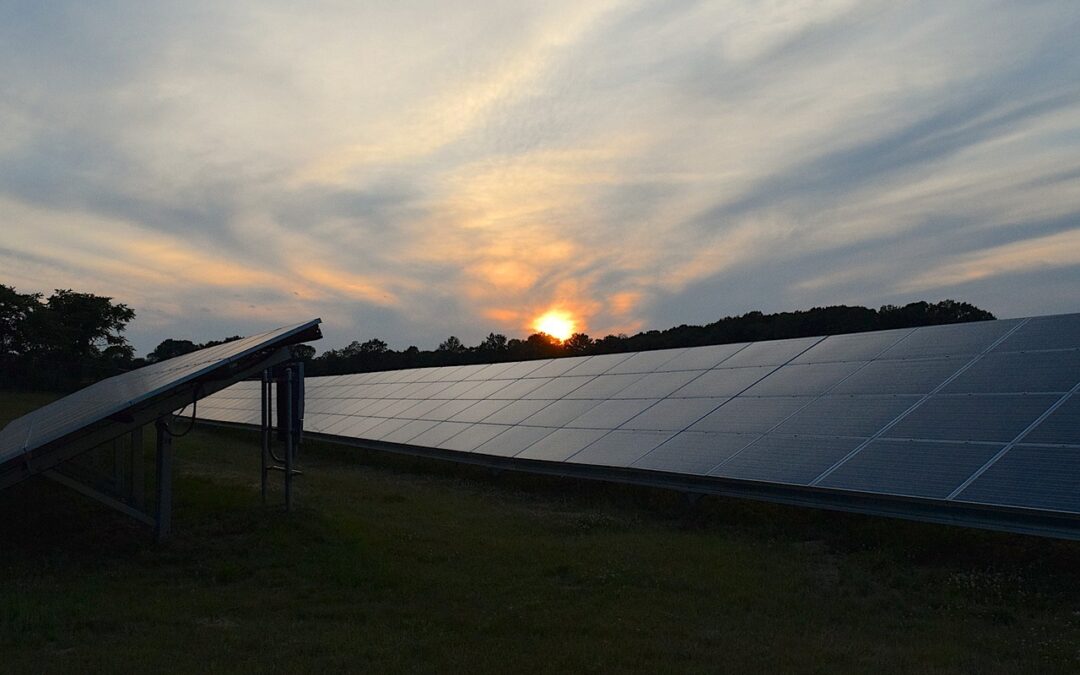 Al cuanto tiempo de instalar paneles solares empiezo a producir luz