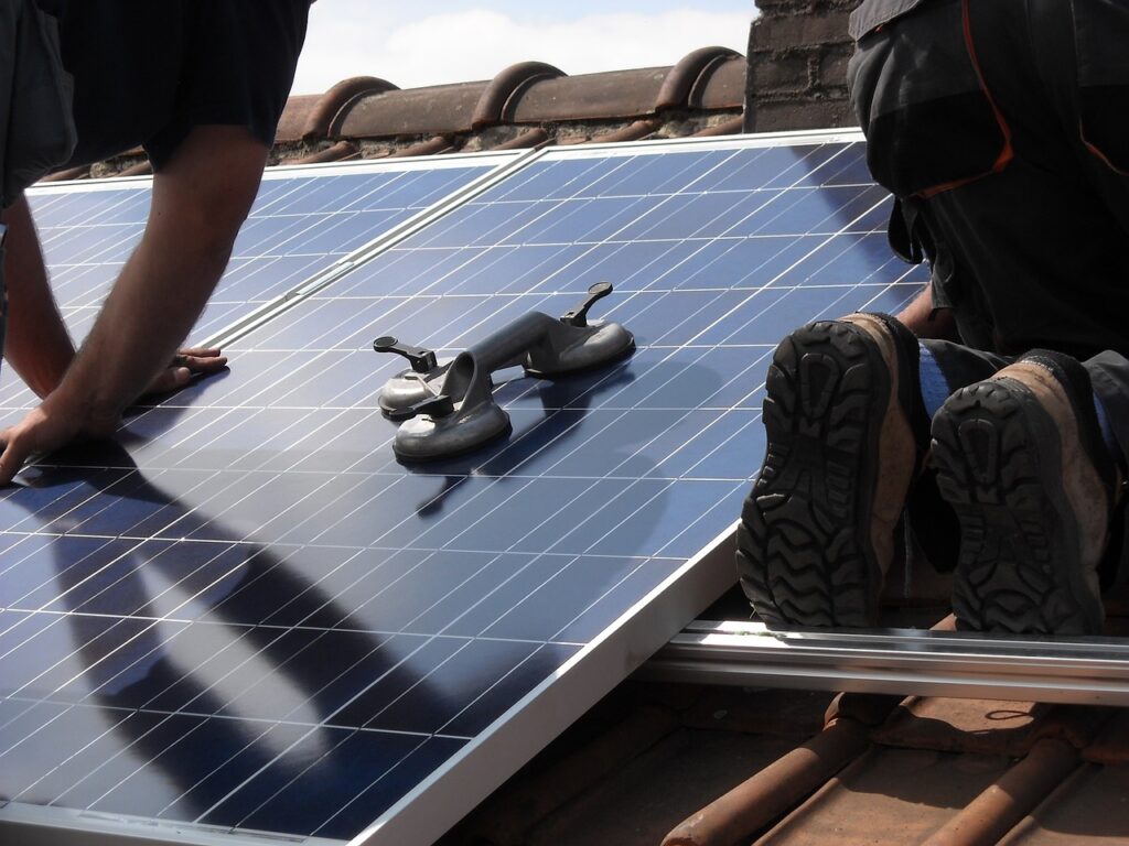 Ventajas e inconvenientes de los paneles solares de segunda mano